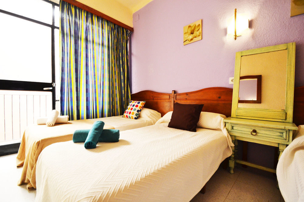 Hotel Boogaloo - Adults Only S'Arenal Dış mekan fotoğraf